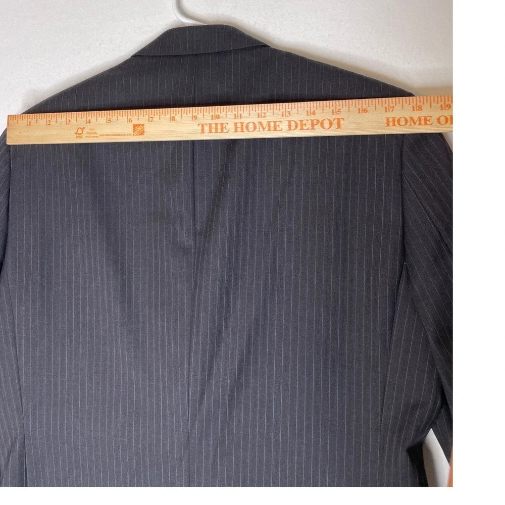 Mens Wool Suit Jacket Pinstripe 38L Charcoal Gray Joseph & Feiss